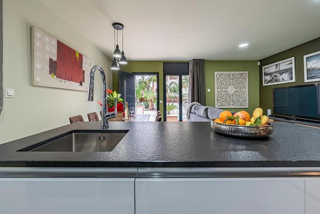 Appartamento 5 Stelle Piscina, Jacuzzi, Wifi - 2 Min Dal Mare Miami Playa Esterno foto