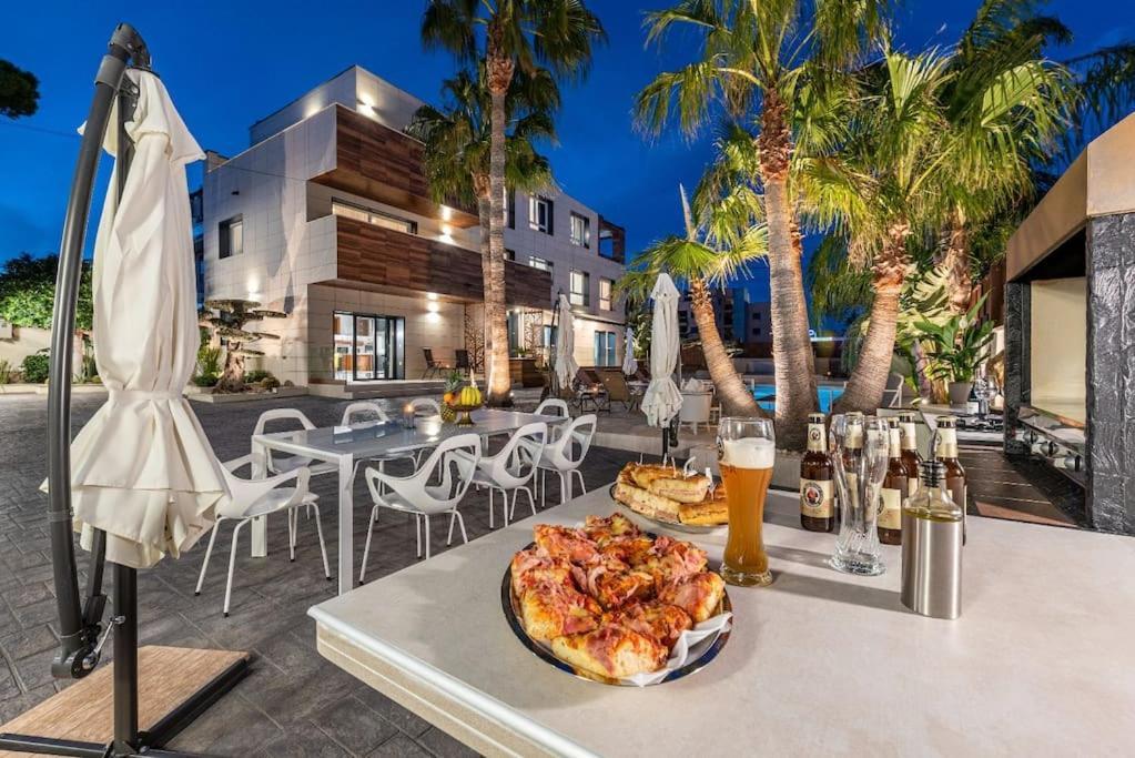 Appartamento 5 Stelle Piscina, Jacuzzi, Wifi - 2 Min Dal Mare Miami Playa Esterno foto